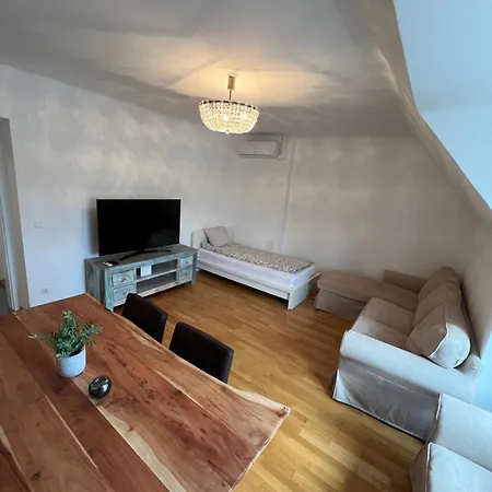 Golden Apartamento Brunn am Gebirge